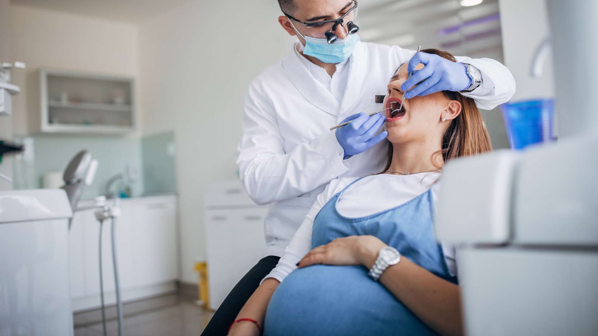 עקירת שן בינה בהריון